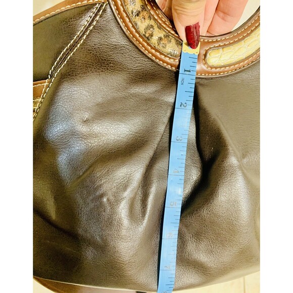 RELIC Animal Print Circular Black/Brown Hobo Crossbody Faux Leather Bag - Picture 8 of 11